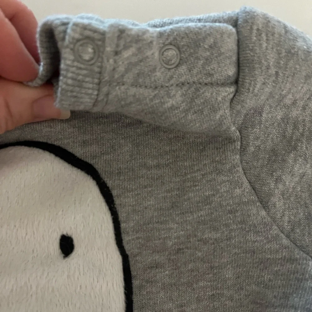 Gymboree sweatshirt 3-6 months